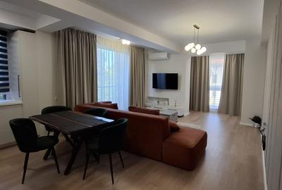 Apartament cu 3 camere decomandat, mobilat în Tomis I