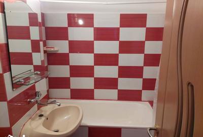 Apartament cu 2 camere decomandat în Central - 1