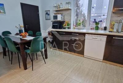 Casă cu 7 camere cu Teren 400 Mp în Central - 11
