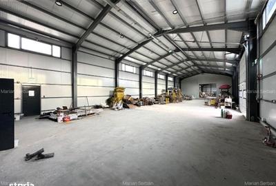 Spațiu comercial, de 3,000 mp, în Central - 8