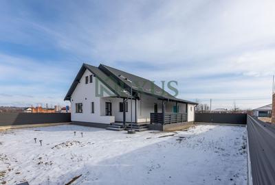 Casă individuală cu 3 camere cu Canalizare în Hemeiuș - 1