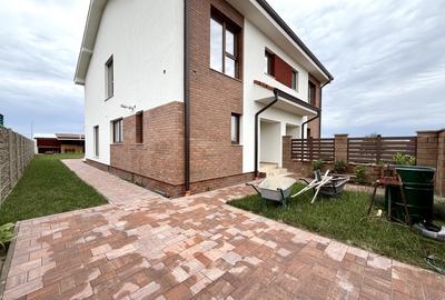 Duplex cu 4 camere cu Teren 330 Mp în Torontalului - 1