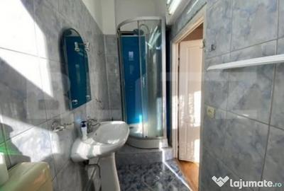 Spațiu comercial, de 105 mp, în Central - 4