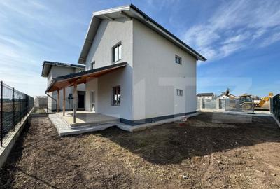 Casă cu 3 camere cu Teren 339 Mp în Central