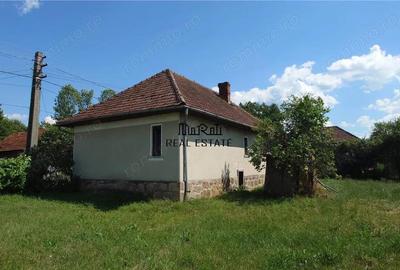 Teren generos si casa din caramida in satul istoric Tebea - 14