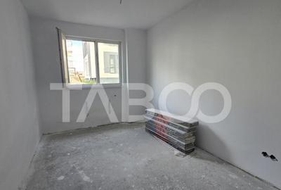 Apartament 3 camere 65mp utili de vanzare in Floresti judetu