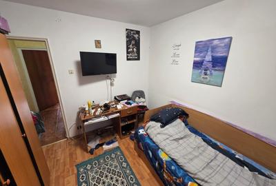 Apartament cu 3 camere semidecomandat în 1 Decembrie 1918 - 15