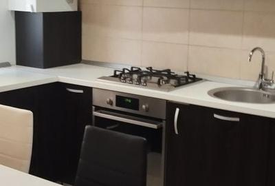 Apartament cu 2 camere decomandat în Tractorul - 7