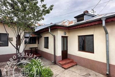 Casă cu 4 camere decomandat în Republicii - 5
