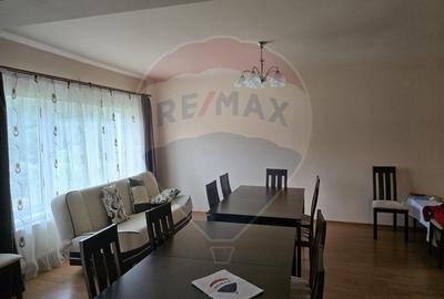 Casa / Vila cu 7 camere de vanzare - 2
