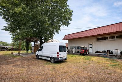 Spațiu comercial, de 1,500 mp, în Vârteșcoiu - 5