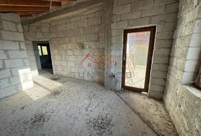 Vila S+P+E, priveliste deosebita, 6 camere, garaj, terasa, Cornu, PH - 8