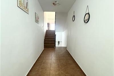 Hotel/Pensiune, de 27.272699356079 mp, în Central - 16