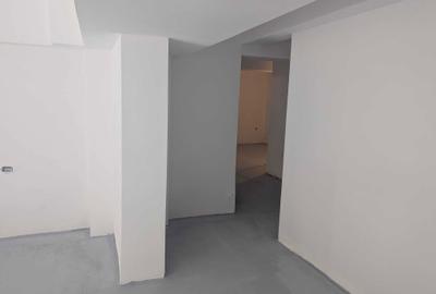 Spațiu comercial, de 130 mp, în Central - 5