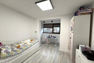 Casă cu 4 camere cu Teren 235 Mp în Cetate - 7