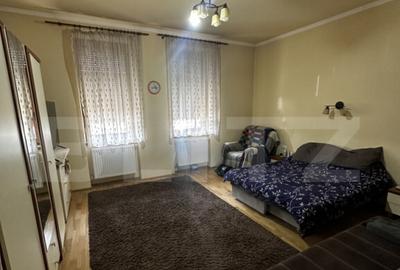 Casa de vanzare, cu 4 camere, 120 mp, Zona Piata Mare - 3