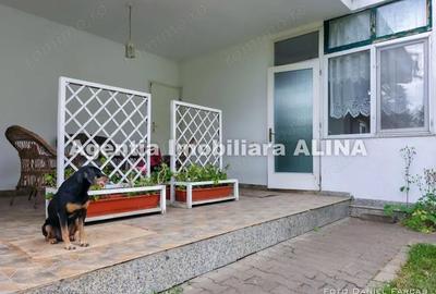 Casă cu 5 camere în Central - 17