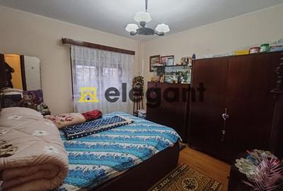 Apartament cu 3 camere decomandat în Rovine - 6