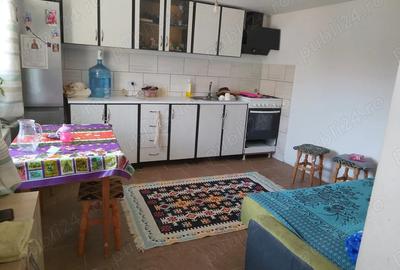 Casă cu 3 camere în Central - 1