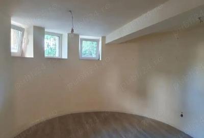 Spațiu comercial, de 80 mp, în Ultracentral - 2