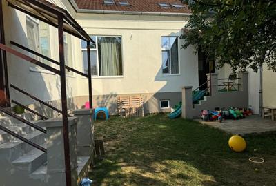 Complex-Lunei,la 5 min.de Prefectu;,10 camere,cas&#25; multifuncțional&#25 - 12