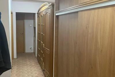 Apartament cu 3 camere decomandat în Aradului - 2