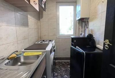 Apartament cu 3 camere decomandat în Alexandru cel Bun - 12