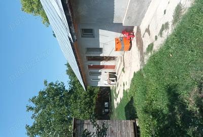 Vind casa in giule?t sct 1 casa are 5 camere baie bucatarie zona lini?tita ?i curat - 4