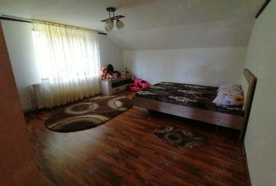 Casă cu 6 camere în Ibănești - 9