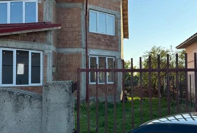 Casa de vanzare sau schimb cu apartament in Bucuresti - 2