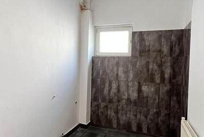 Apartament cu 4 camere decomandat în Decebal - 4