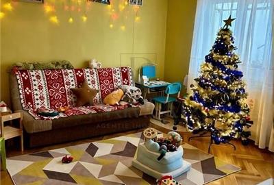 DAMBOVITA - 3 CAM - DECOMANDAT - 2 BAI - 2 BALCOANE - CENTRALA -ETJ.3 - 2