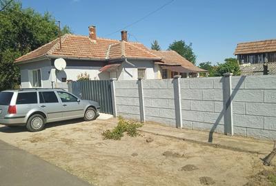 Casa de vanzare - 1