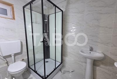 Casă cu 9 camere cu Canalizare în Central