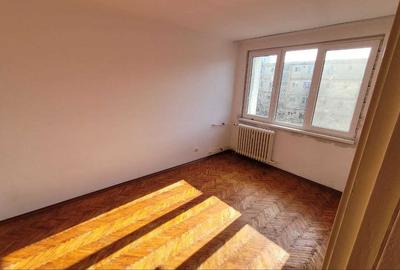 Casă cu 2 camere decomandat în Central - 7