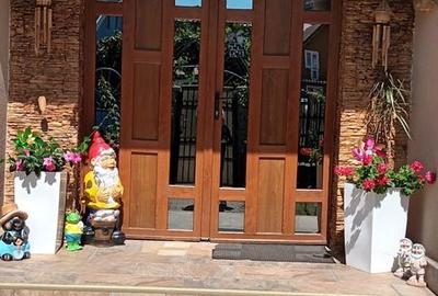 Casă cu 4 camere în Central - 4