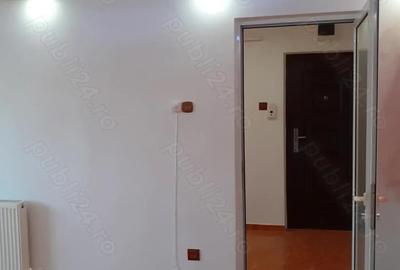 Vanzare Apartament cu 3 camere cf.2, semid., etajul 4, Zona Hipodrom aproape de Piata Microhala. - 10