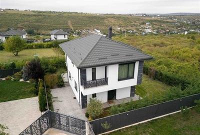 Vila individuala de vanzare in Visan ,eleganta, confort si panorama spectaculoas - 2