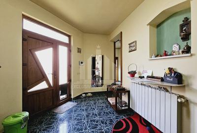 Casă individuală cu 6 camere cu Teren 300 Mp în Lipoveni - 2