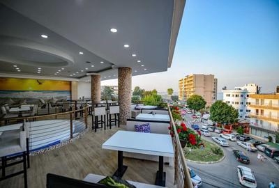 Spațiu comercial, de 500 mp, în Nord - 4