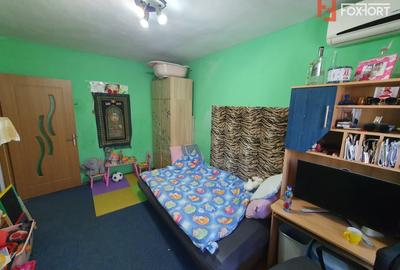 Apartament cu 4 camere decomandat, mobilat în Dacia - 17