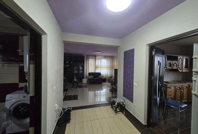 Casă cu 4 camere în Central - 1