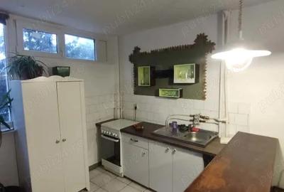 Persoana fizica ofer spre inchiriere garsoniera - 2