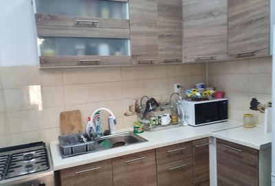 Apartament cu 3 camere decomandat în Central - 1