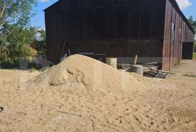Proprietate de vanzare 8000 mp teren + construc?ii ?i - 2