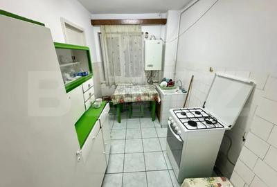 Apartament cu 3 camere semidecomandat, mobilat în Gojdu - 1