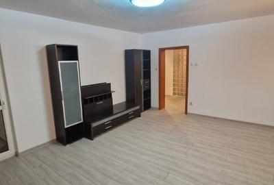 An 1992 3 Camere 76m 2 Bai CENTRALA RENOVAT Lizeanu Lacul Tei Maica Domnului - 13