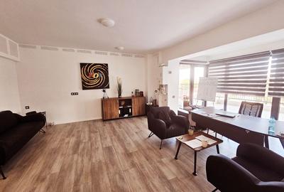 Penthouse cu 3 camere decomandat în Străulești