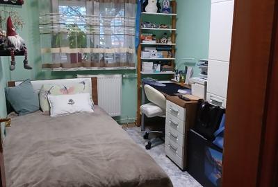 Apartament cu 3 camere semidecomandat, mobilat în Dacia - 9