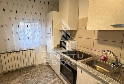 Apartament cu 3 camere decomandat, mobilat în Bucovina